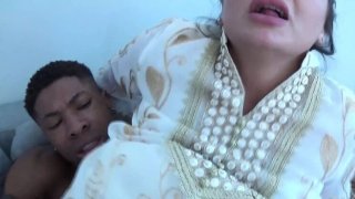 Arab wife takes bbc threesome - hot amateur cuckold action